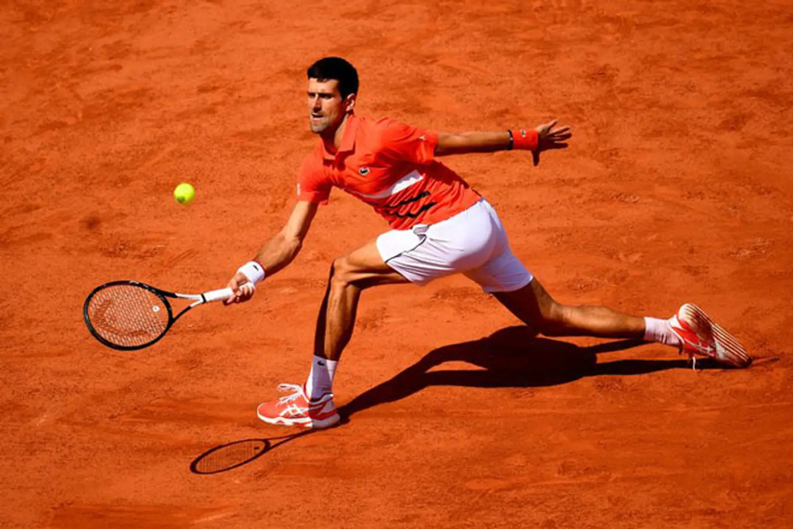 Roland Garros ngày 11: Djokovic chiến thắng khá dễ dàng trước A.Zverev