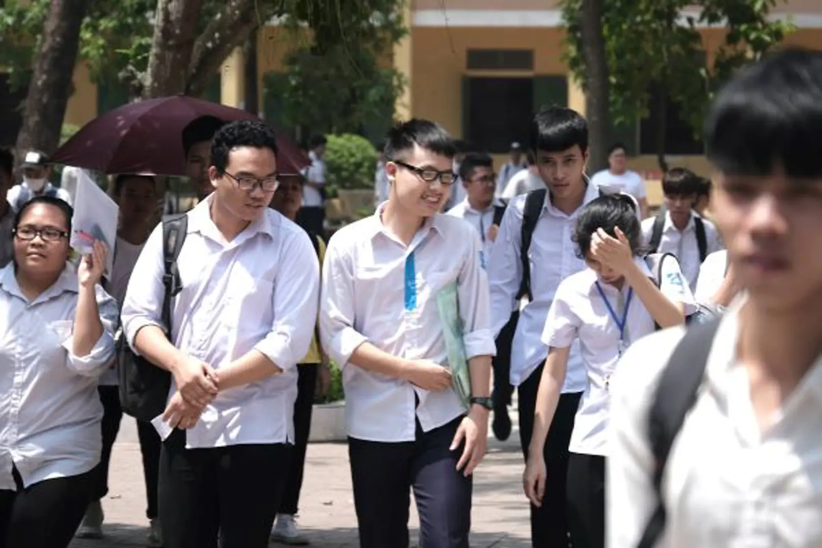 Buổi thi Khoa học tự nhiên: 10 thí sinh vi phạm quy chế thi