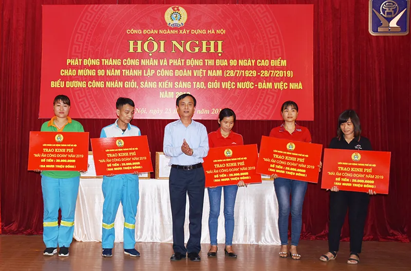 Công đoàn ngành Xây dựng Hà Nội biểu dương Công nhân giỏi, sáng kiến sáng tạo