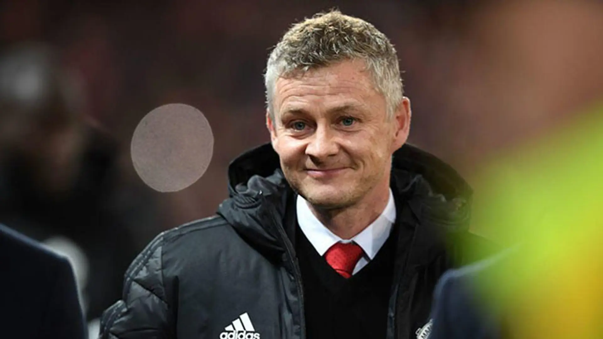 Solskjaer tiến gần hơn đến chiếc ghế nóng MU