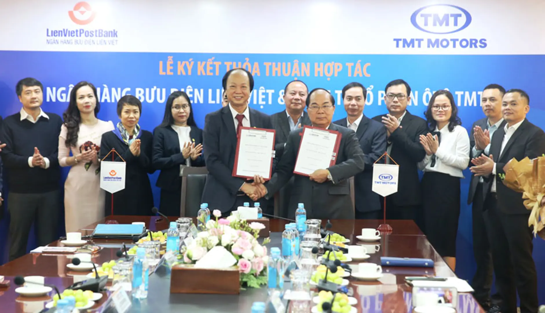 LienVietPostBank ký thỏa thuận hợp tác với Công ty Cổ phần Ô tô TMT