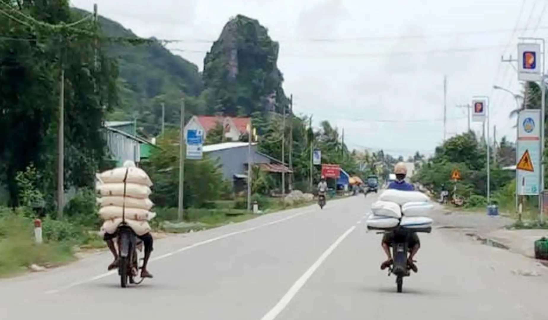 Tổng cục Quản lý thị trường mở đợt cao điểm ngăn chặn nhập lậu đường