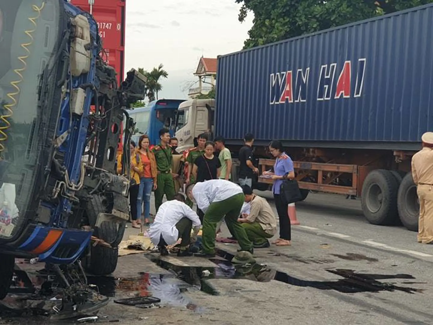 3 vụ tai nạn giao thông liên tiếp trên Quốc lộ 5 khiến 7 người tử vong