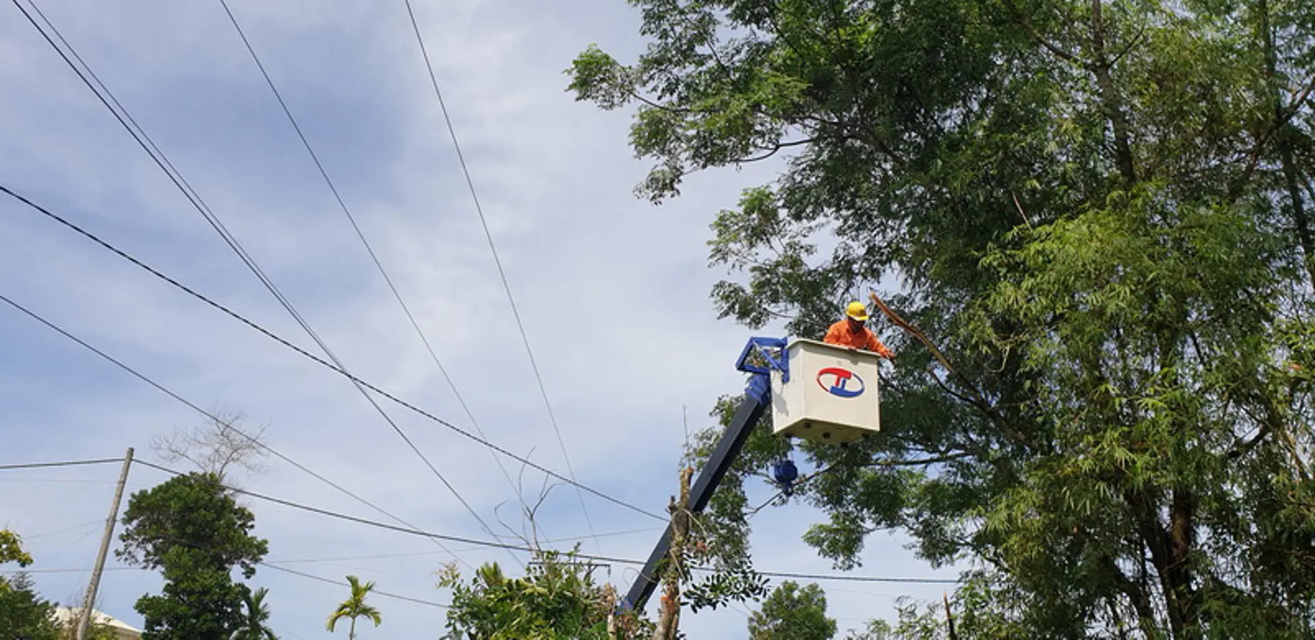 Nỗ lực xử lý việc mất điện thường xuyên tại các huyện miền núi Quảng Nam