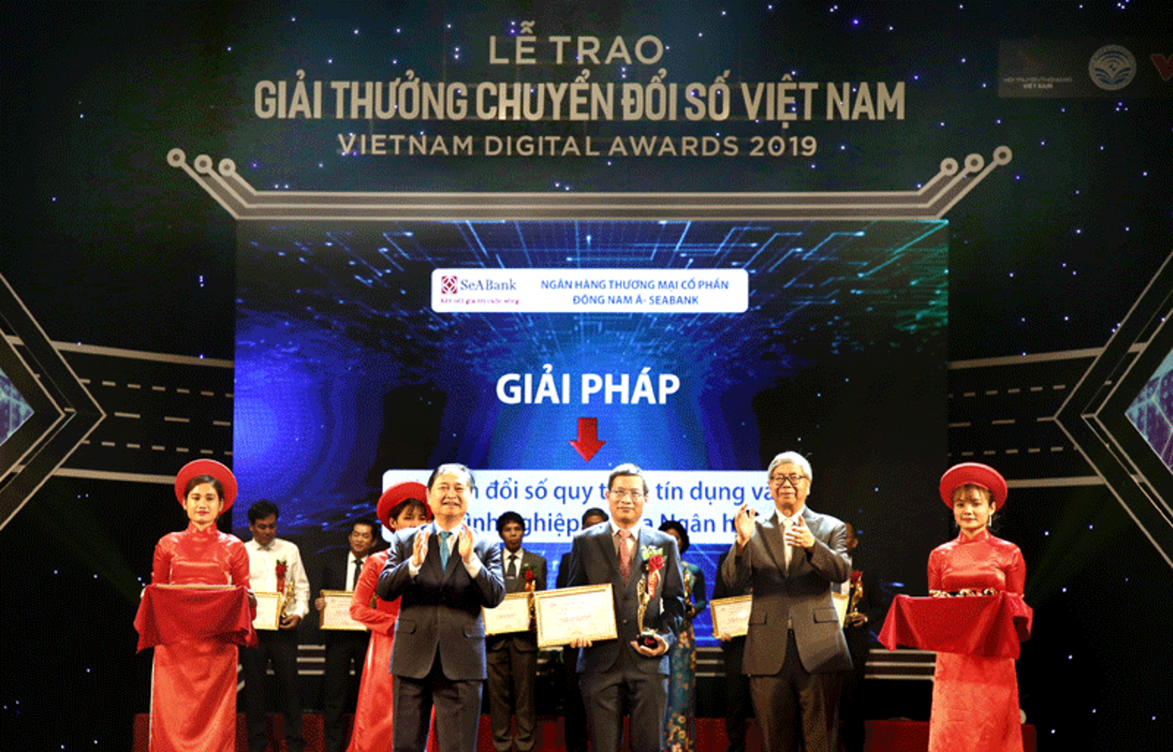 SeABank vinh dự nhận giải thưởng Chuyển đổi số Việt Nam - Vietnam Digital Awards 2019