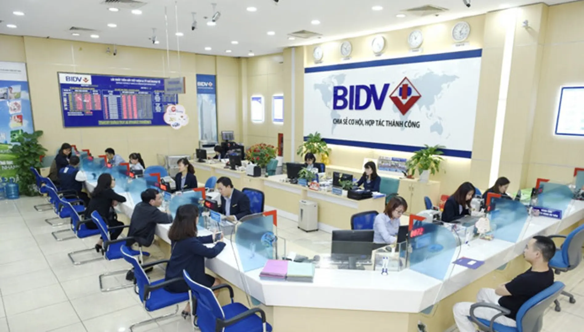 BIDV giảm đến 2%/năm lãi suất cho vay với khách hàng bị ảnh hưởng dịch Covid-19