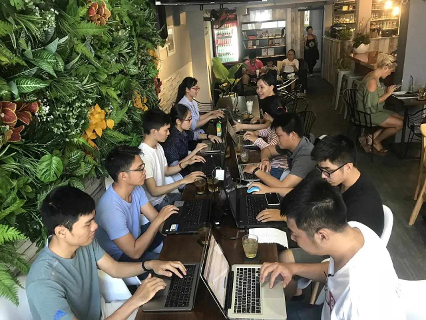 Founder & CEO TripHunter: Khởi nghiệp thành công nhờ chiến lược đại dương xanh