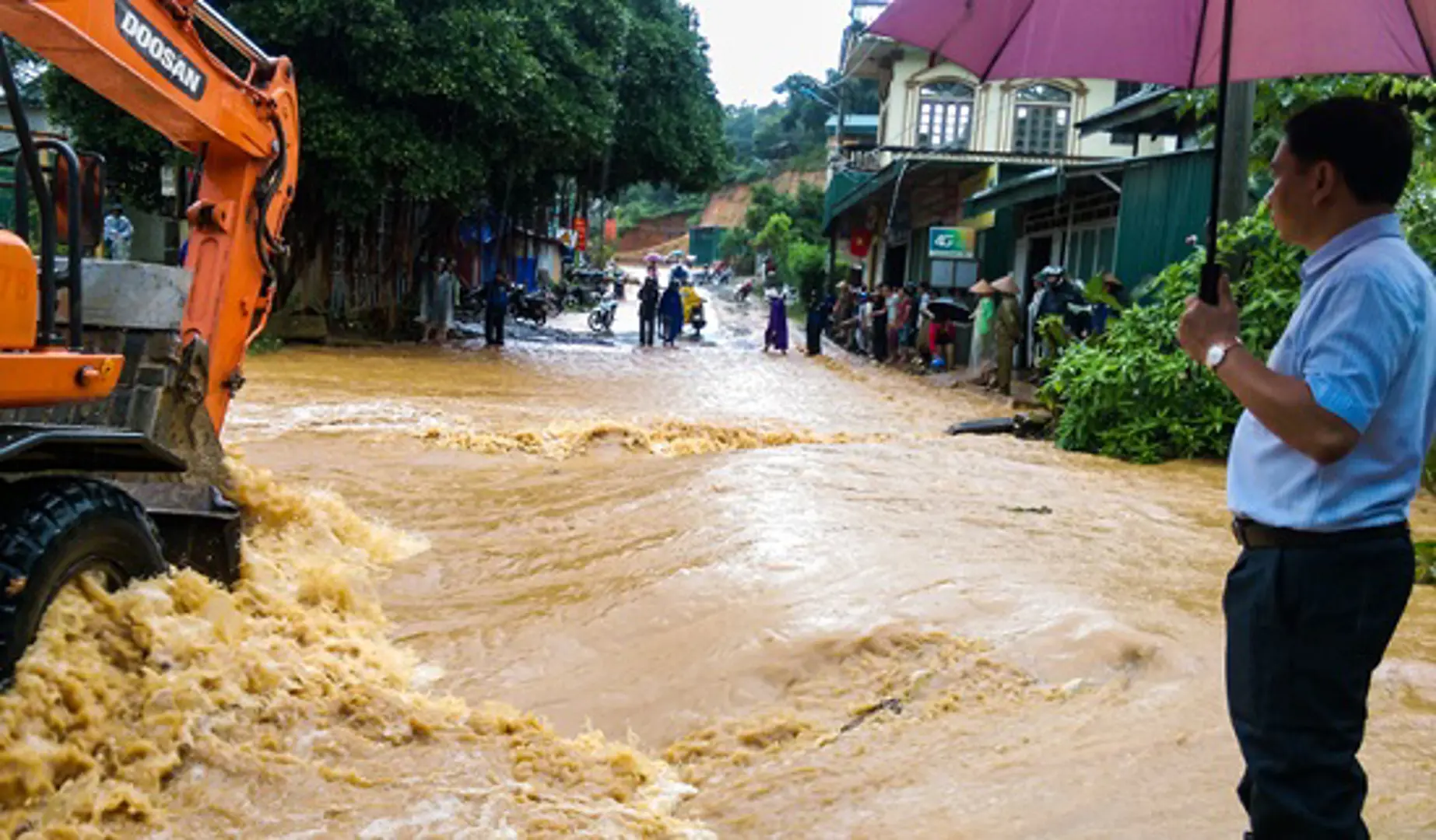 Mưa lớn kéo dài đến hết tháng, các tỉnh miền núi phía Bắc thiệt hại nặng nề