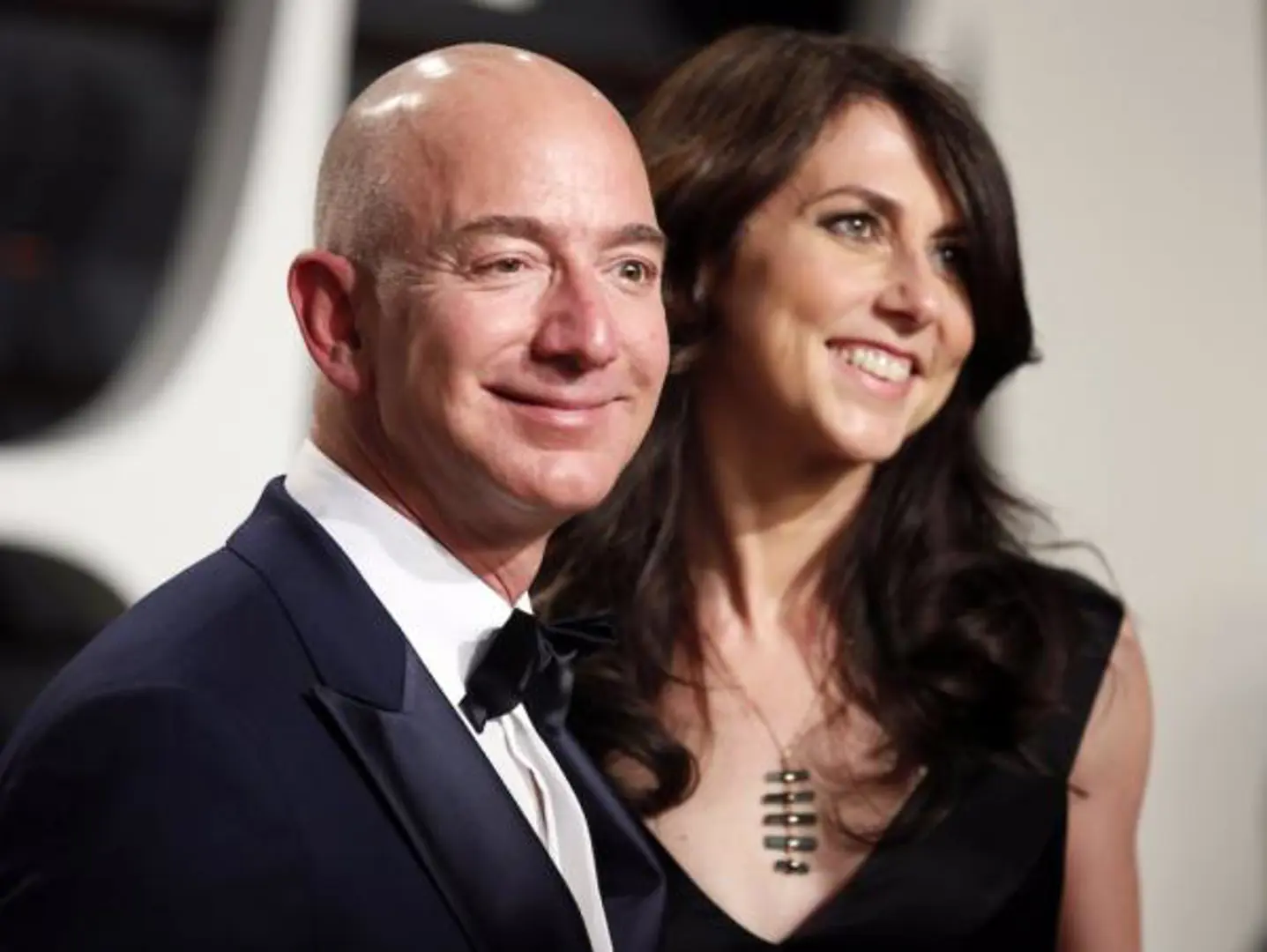 Điểm nhấn công nghệ tuần: Bất ngờ cuộc ly hôn tỷ USD của tỷ phú Jeff Bezos