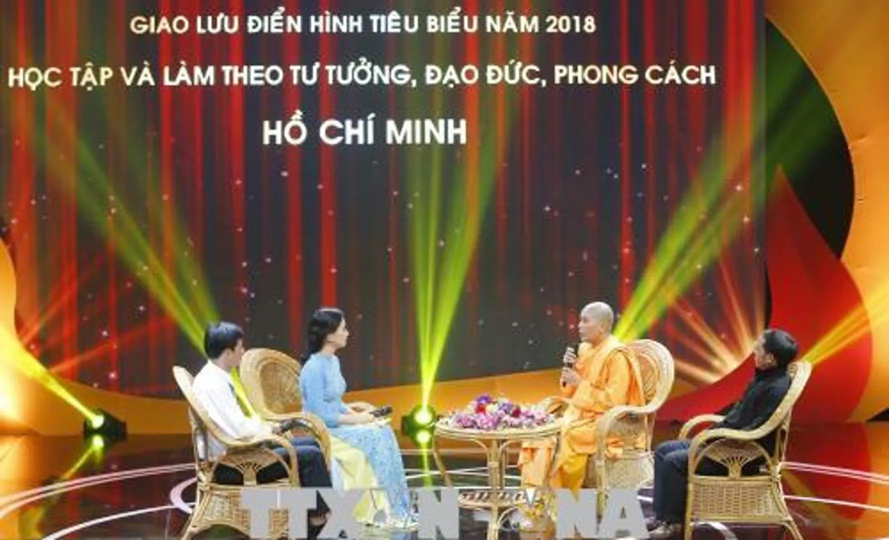 Tôn vinh những tấm gương điển hình trong học tập và làm theo tư tưởng Hồ Chí Minh