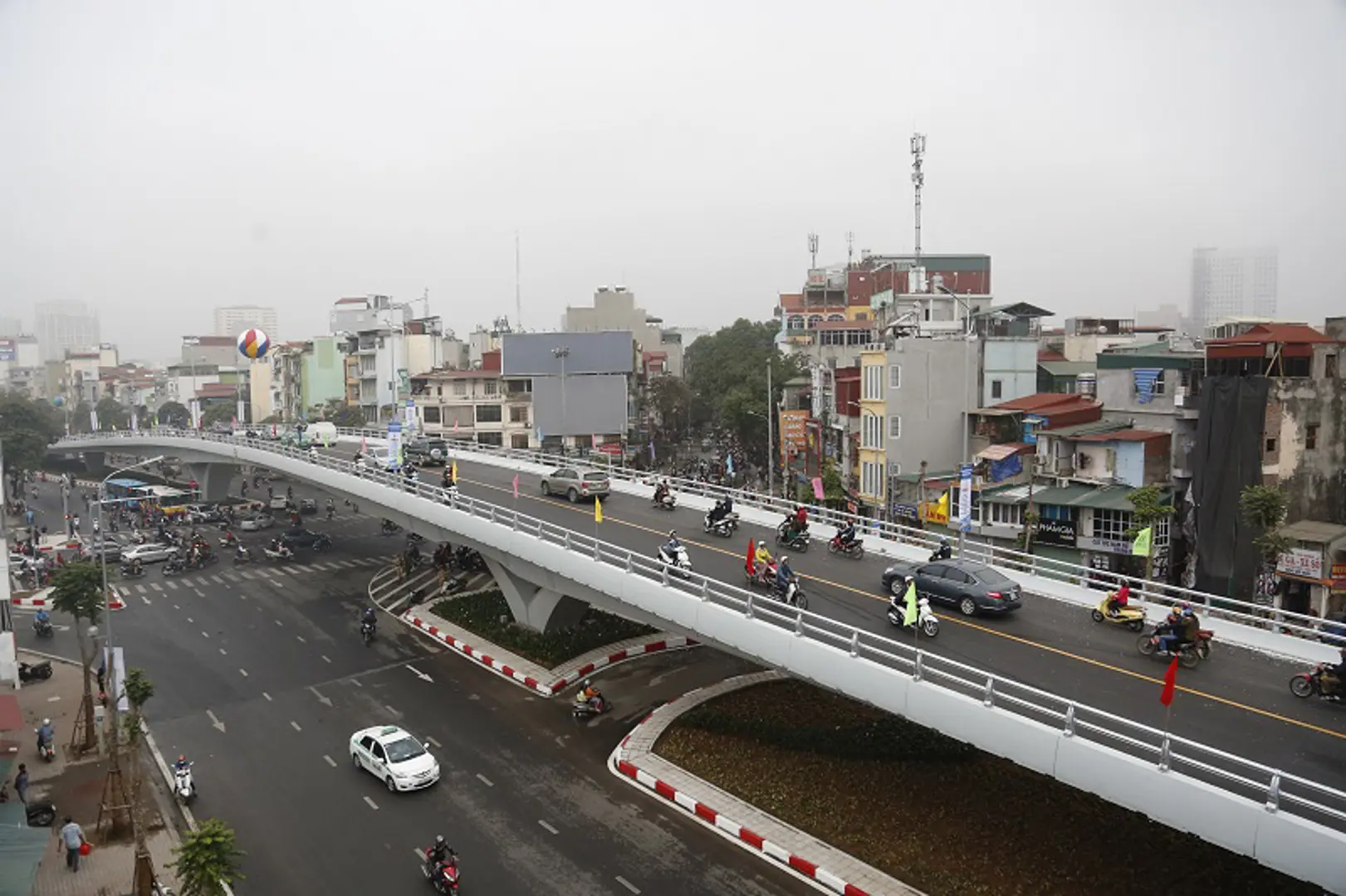 Chương trình 06 - CTr/TU: Tạo nền móng phát triển giao thông Hà Nội