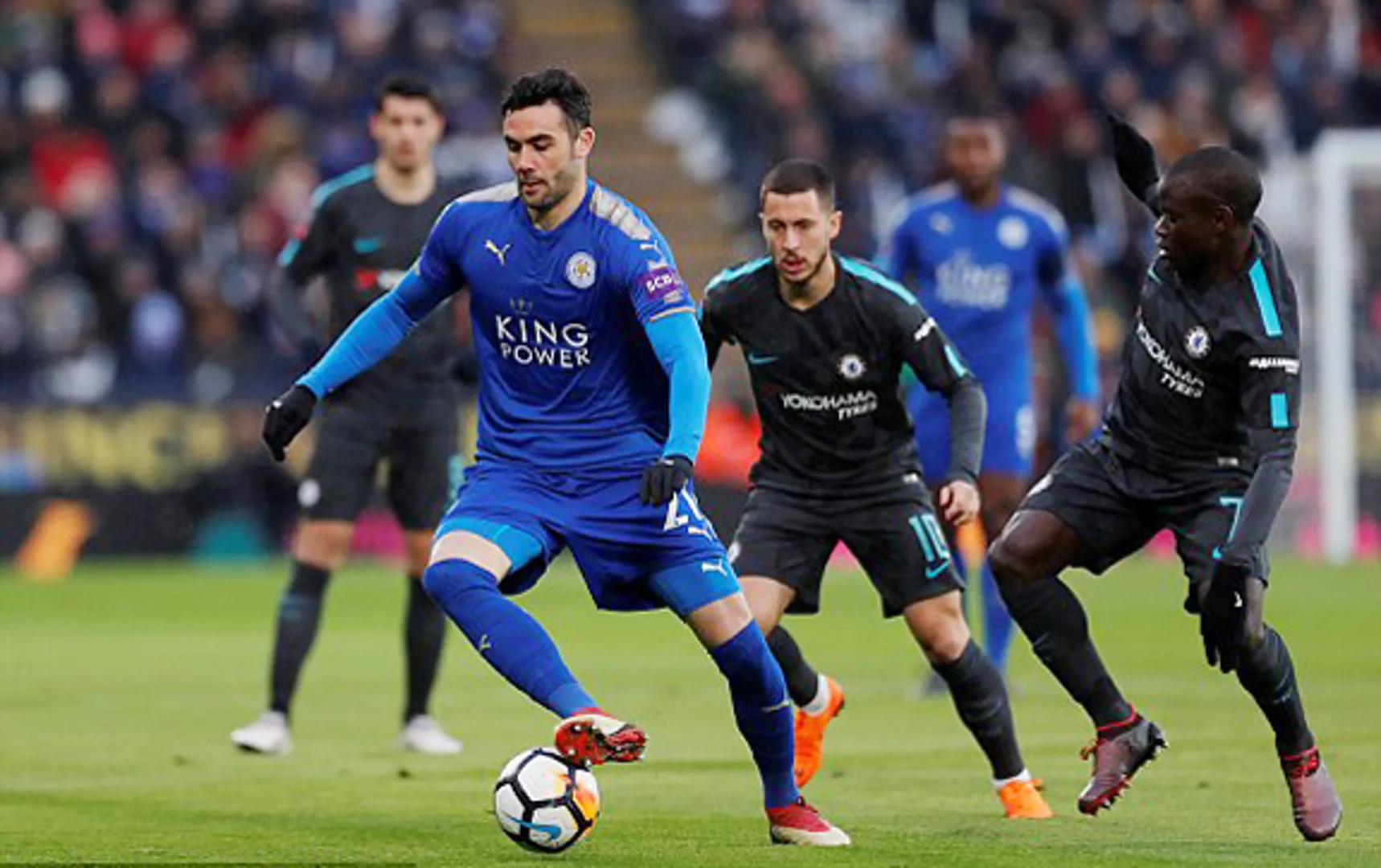 Chelsea đánh bại Leicester giành tấm vé cuối cùng vào vòng bán kết FA Cup