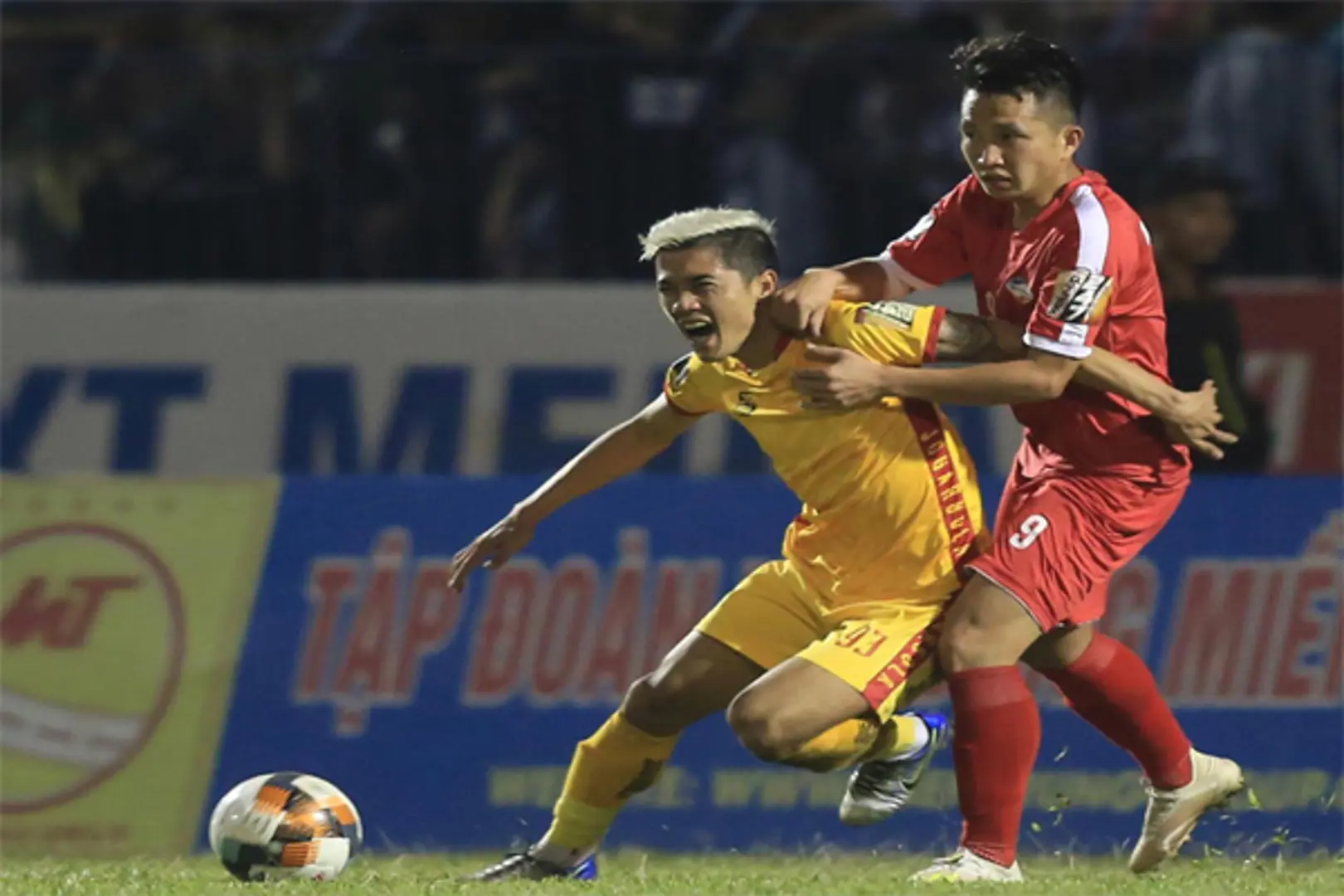 Vòng 26 V-League 2019: "Cửa tử" gọi tên Thanh Hóa hay Sanna Khánh Hòa?