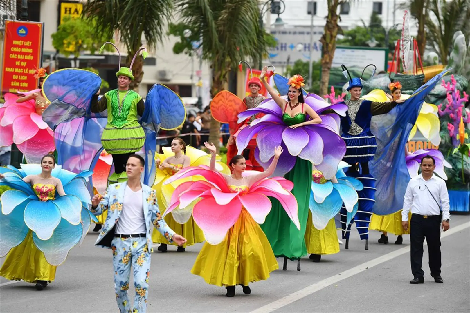 Sôi động, nóng bỏng Carnival Đường phố Sầm Sơn 2019