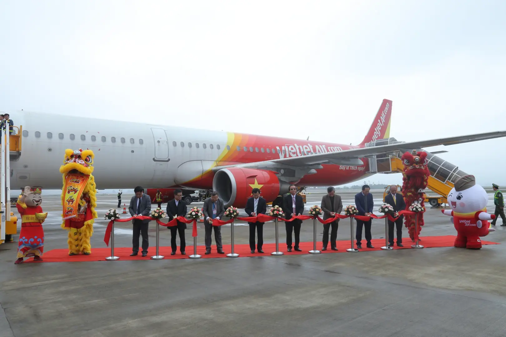 VietjetAir chính thức mở đường bay Vân Đồn - Thành phố Hồ Chí Minh