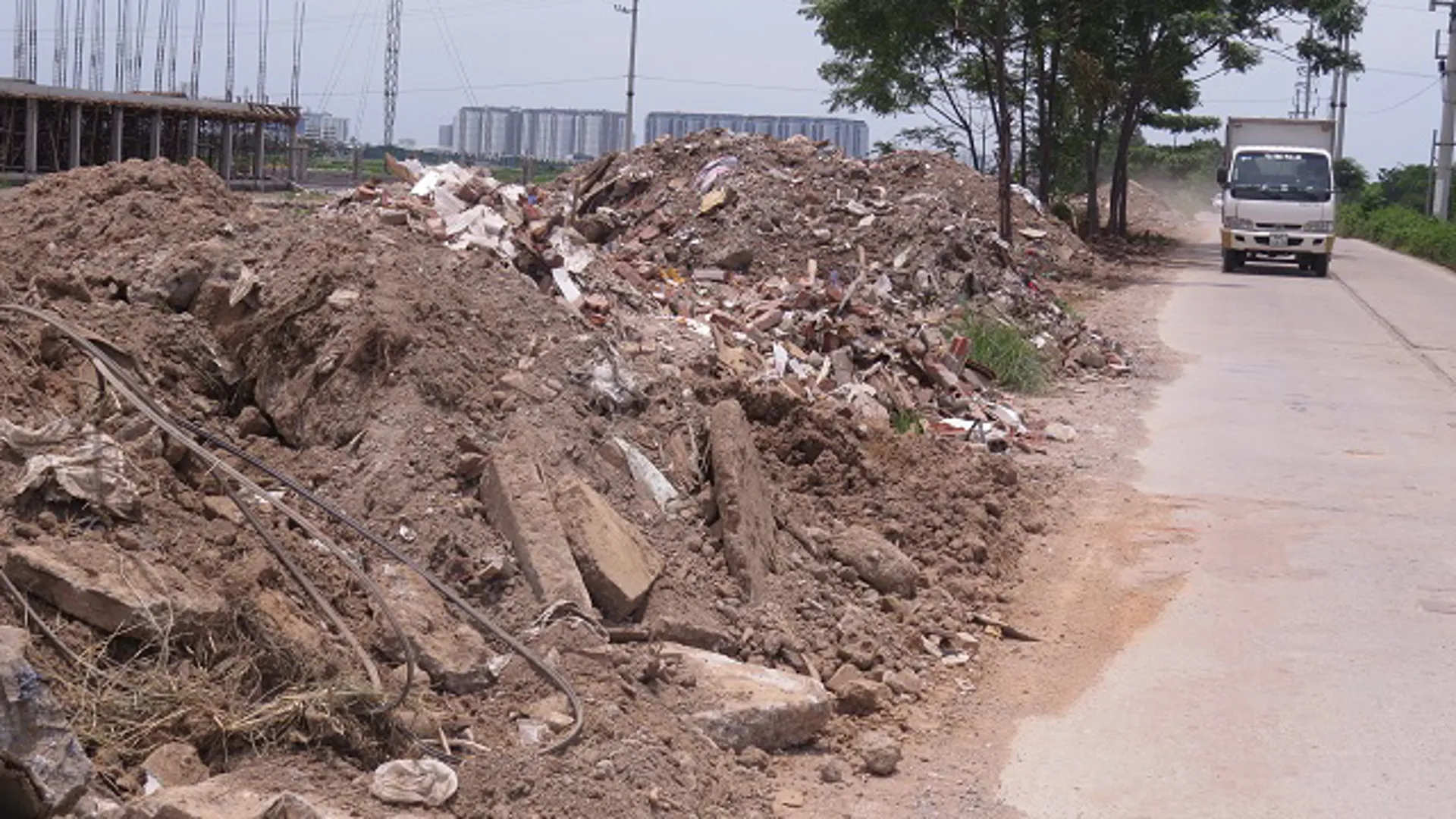 San lấp đất nông nghiệp trái phép tại xã Bích Hòa, huyện Thanh Oai: Chính quyền không thể làm ngơ