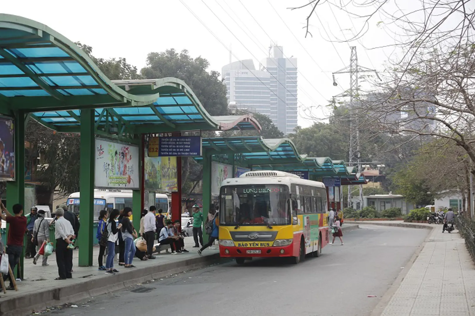 Xe buýt vẫn là phương tiện công cộng chủ đạo