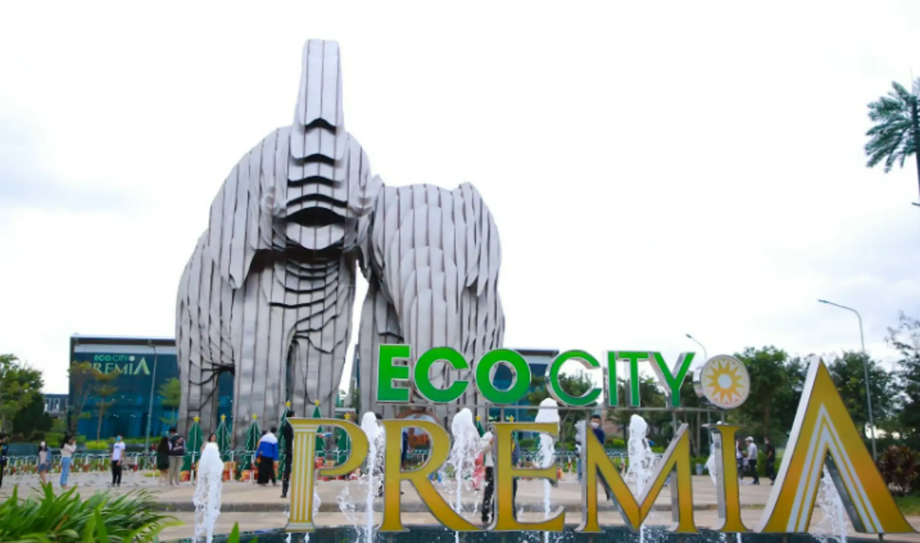 Hút nghìn người đêm Giáng sinh, EcoCity Premia thành điểm đến đón an lành