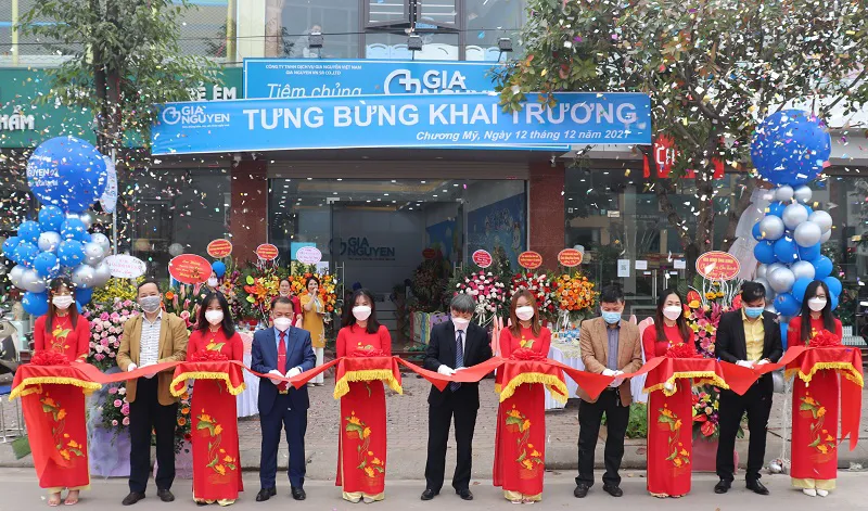 Khai trương trung tâm tiêm chủng Gia Nguyễn: Người dân Chương Mỹ và các huyện ngoại thành Hà Nội không còn phải đi xa khi tiêm vaccine