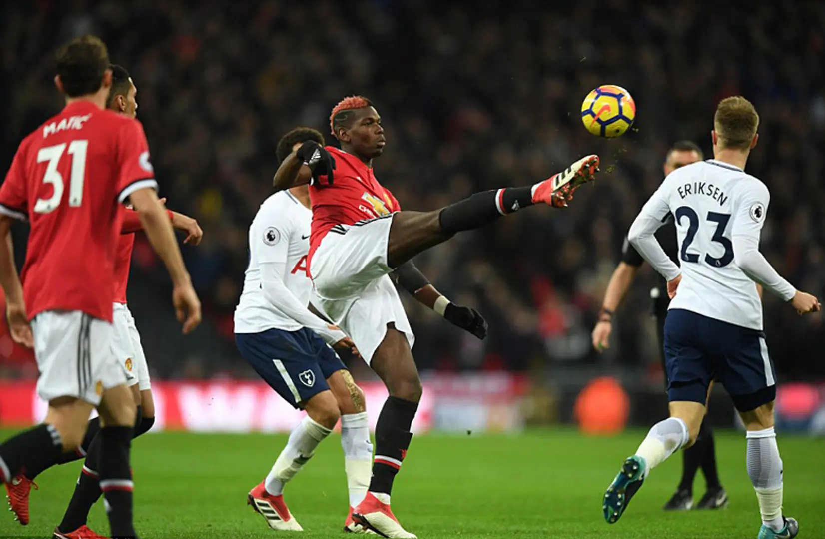 Tottenham khuất phục Quỷ đỏ ngay tại Wembley