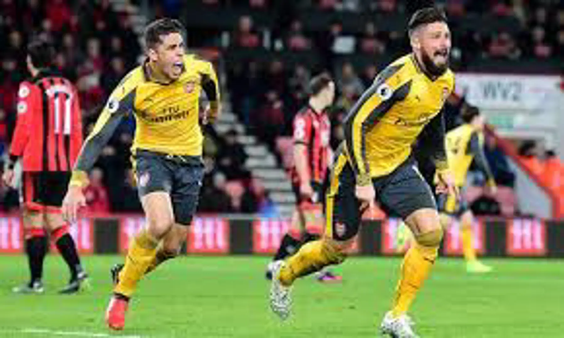 Arsenal thoát thua sau khi bị dẫn 3 bàn