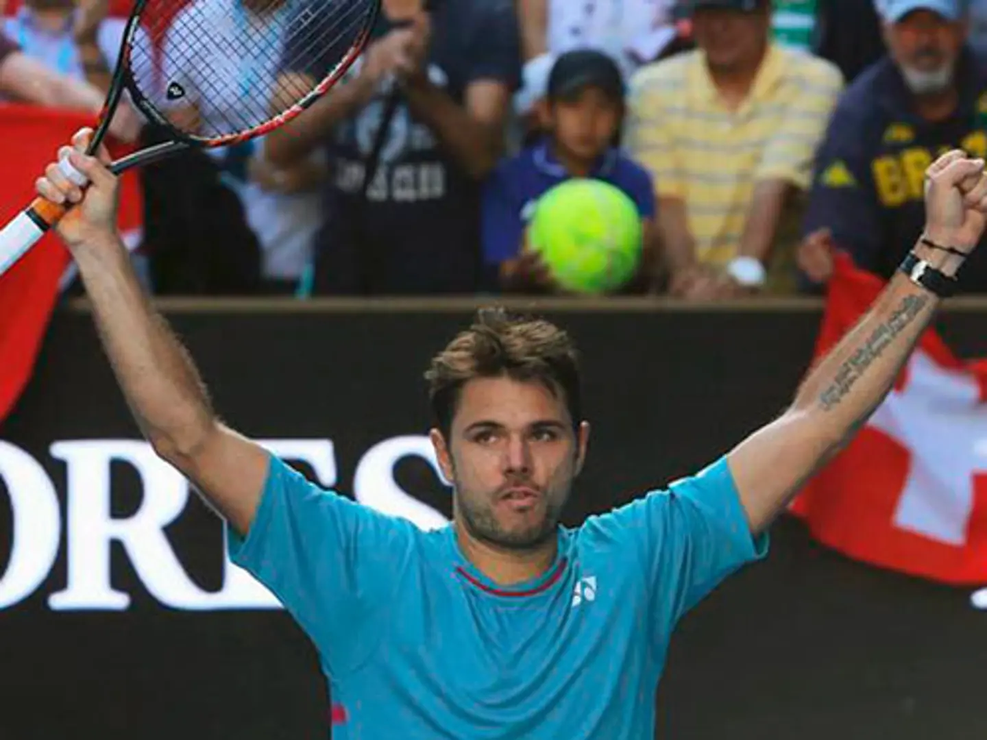 Wawrinka giành quyền vào bán kết