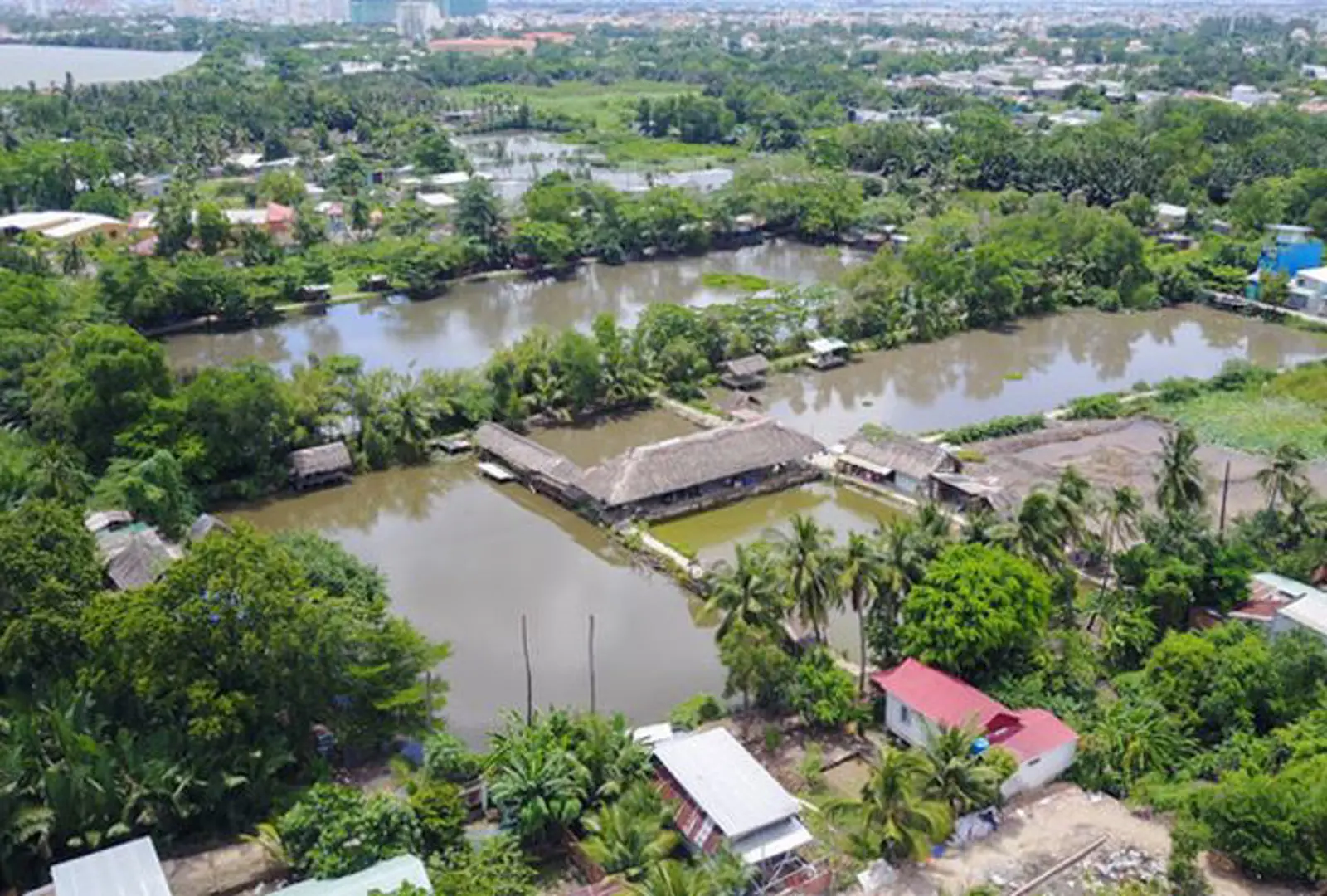 Loay hoay giải quyết quy hoạch thiếu khả thi, “bó tay” phòng khám bác sĩ Trung Quốc