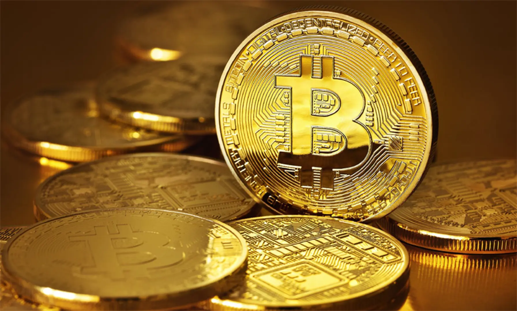 Bitcoin trở lại mốc 10.000 USD