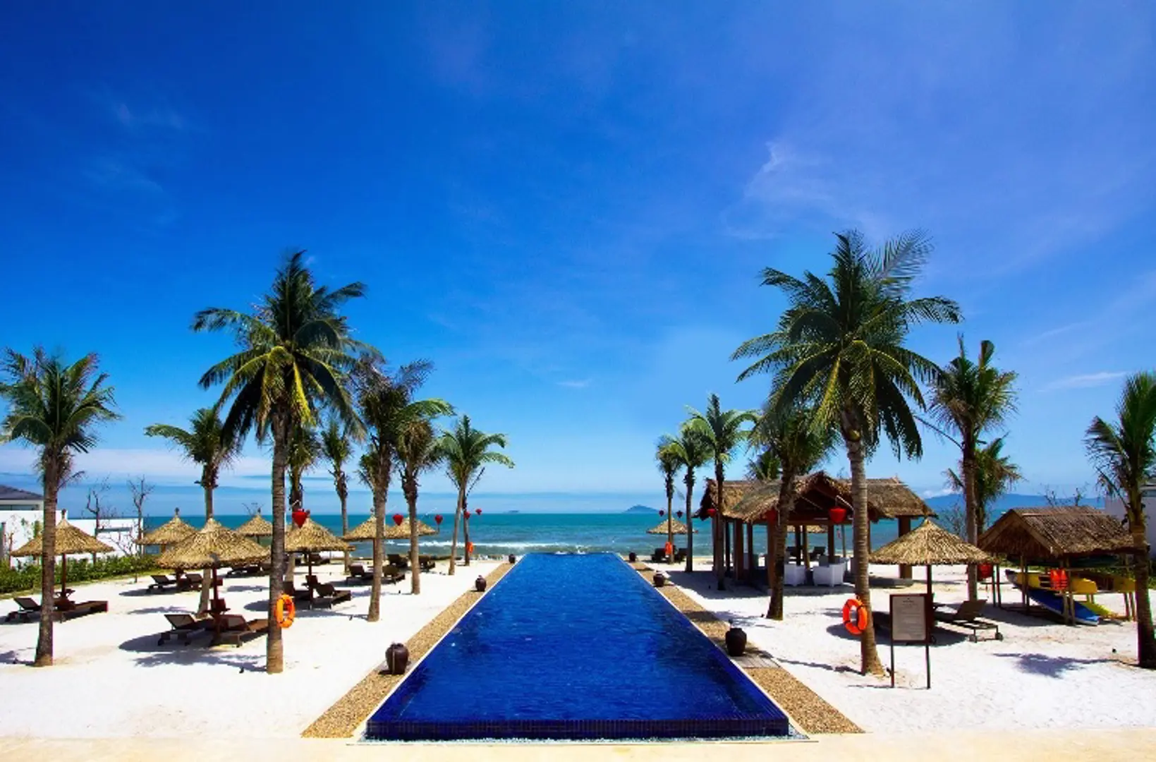 Mùa giải thưởng liên tiếp tại Sunrise Premium Resort & Spa Hội An