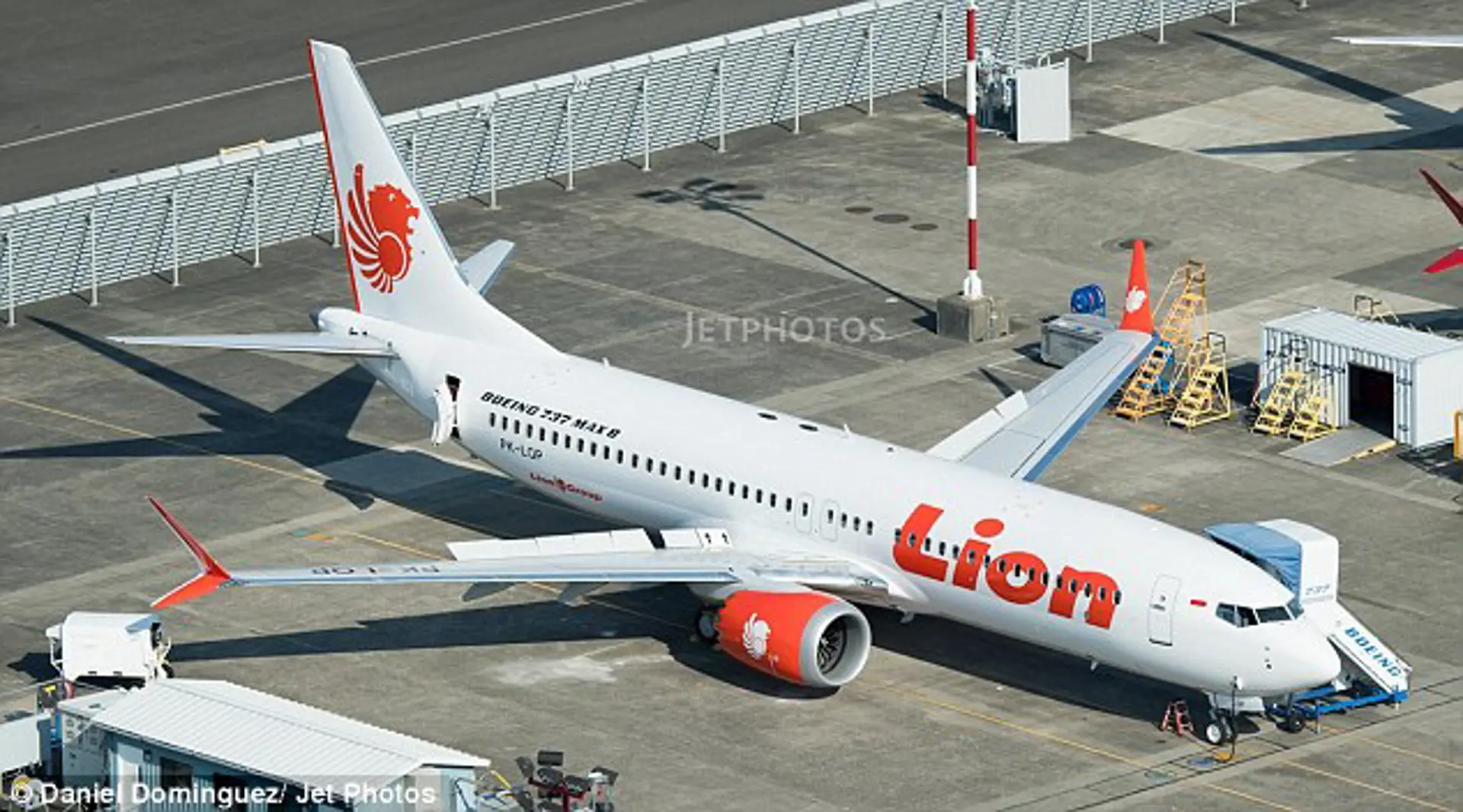 Vụ máy bay Lion Air rơi: Chiếc Boeing 737 MAX 8 gặp trục trặc về động cơ trước khi lao xuống biển