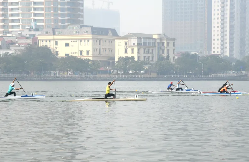 Chung kết các nội dung cự ly 500m môn Canoeing