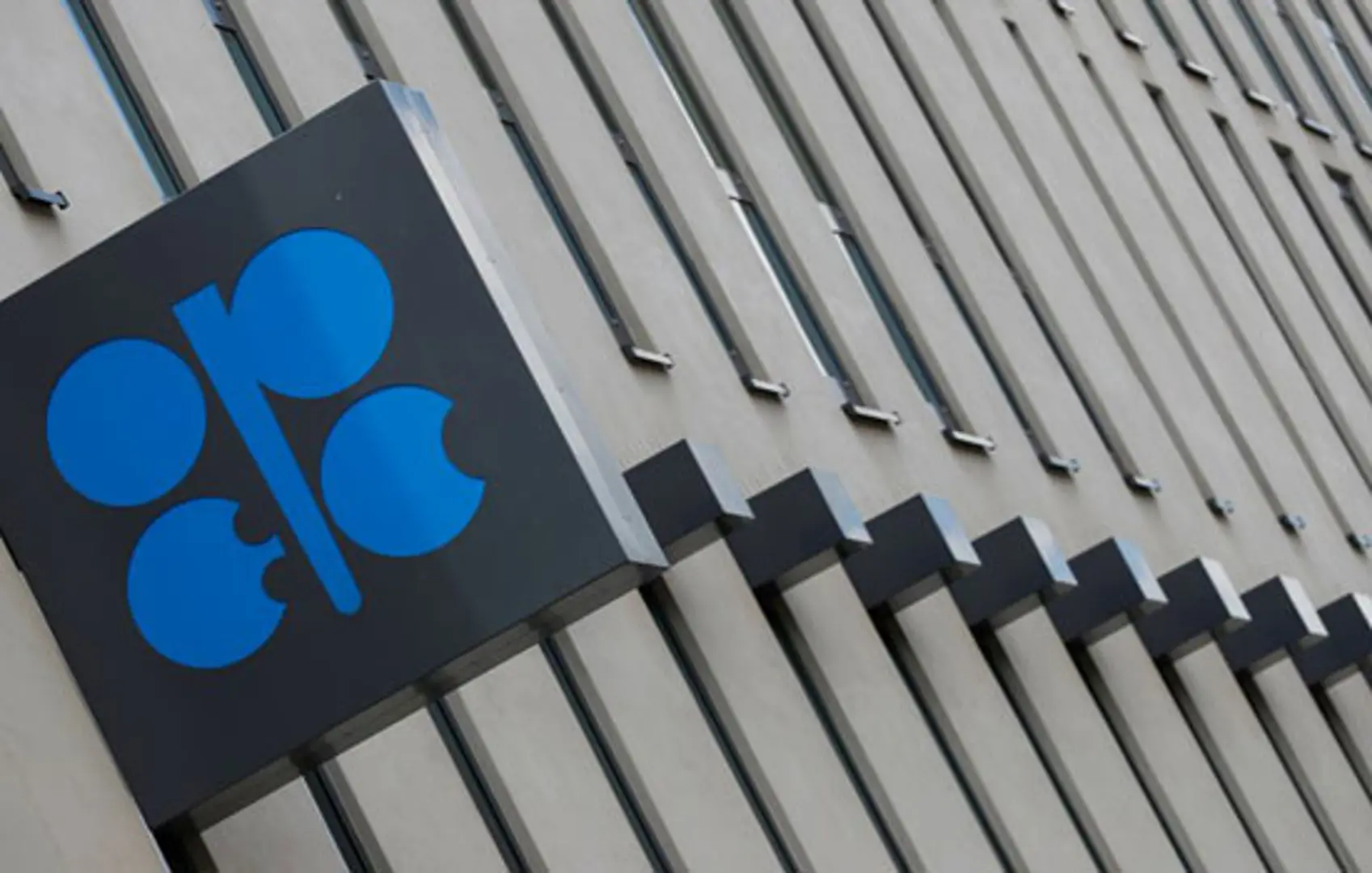 OPEC khẳng định nguồn cung dầu ổn định, chưa vội nâng sản lượng