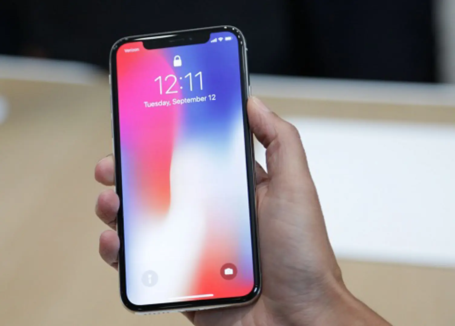 Tín đồ "quả táo" dính bẫy lừa đảo vì iPhone X