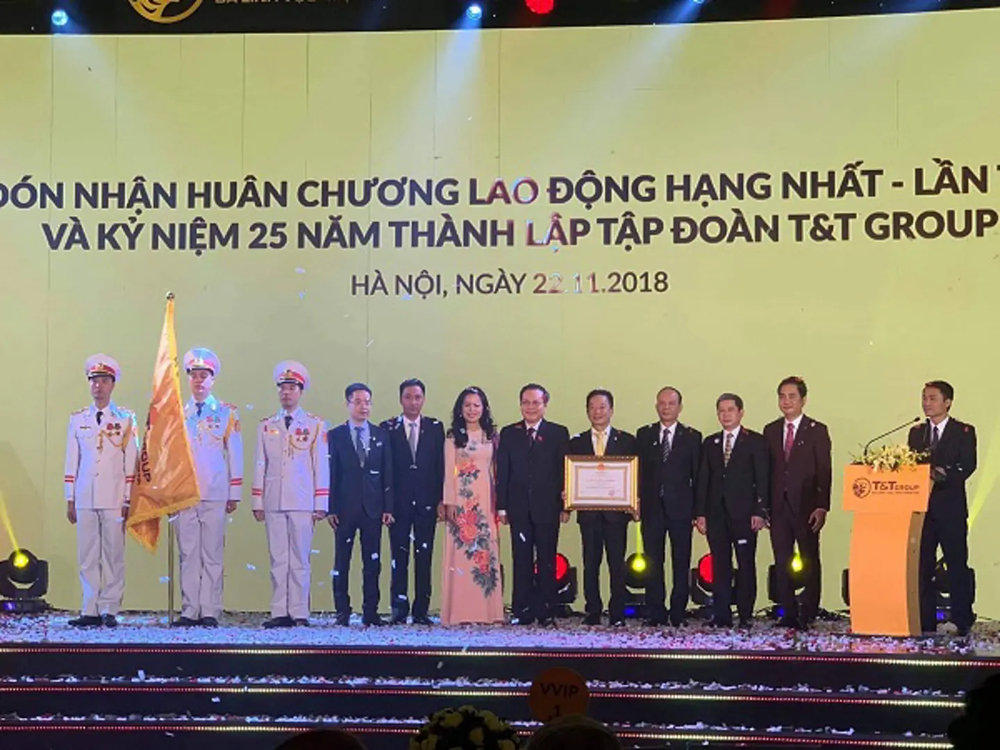 T&T Group đón nhận Huân chương Lao động hạng Nhất lần 2