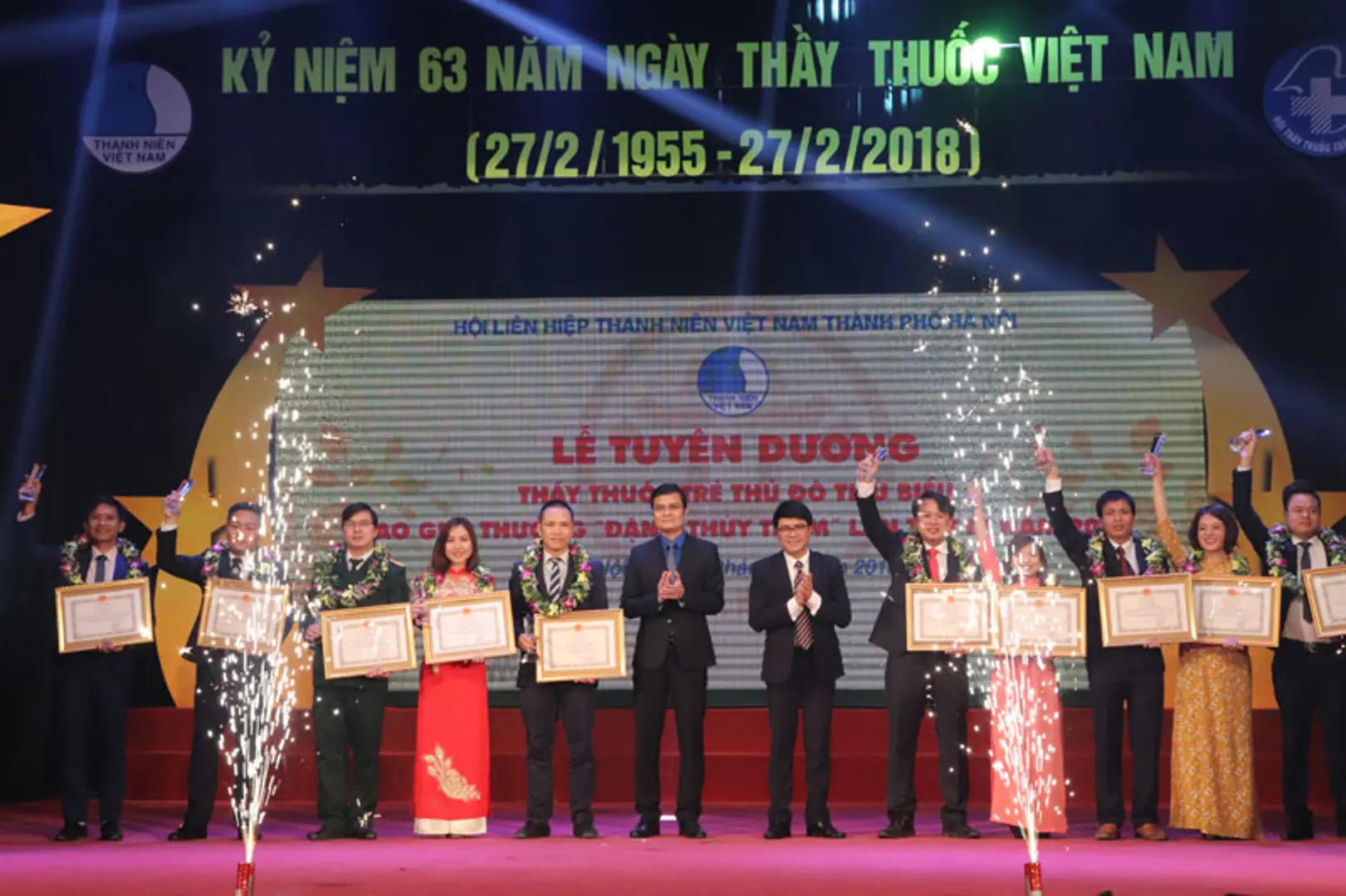 Tôn vinh những thầy thuốc trẻ Thủ đô nhận giải Đặng Thùy Trâm