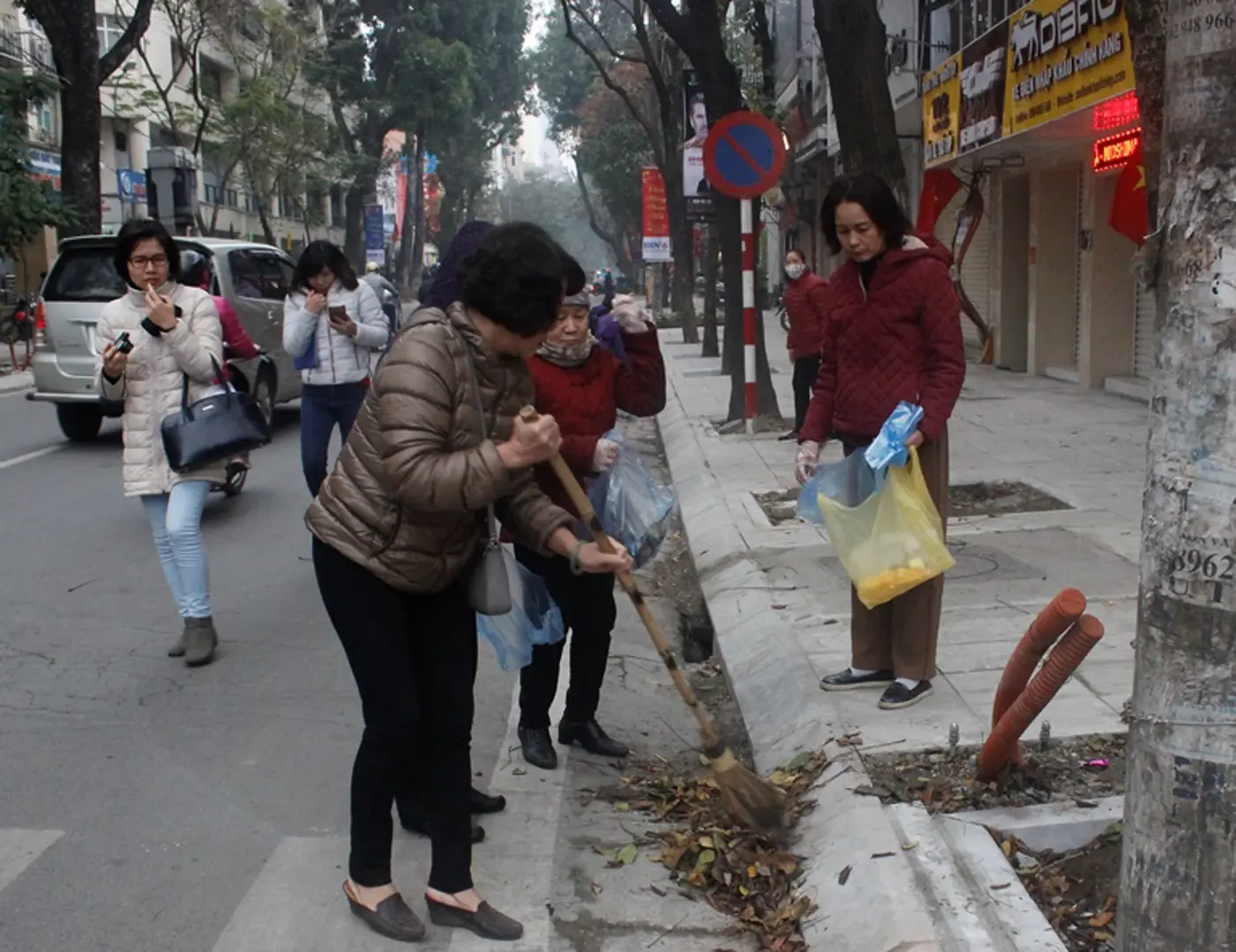 Quyết tâm xây dựng phố Bà Triệu thành tuyến phố “hai không”