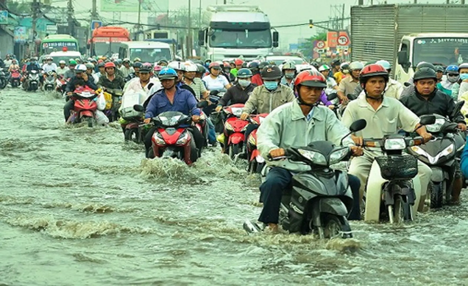 Miền Bắc giá rét đến hết tuần, triều cường đạt đỉnh tại TP Hồ Chí Minh