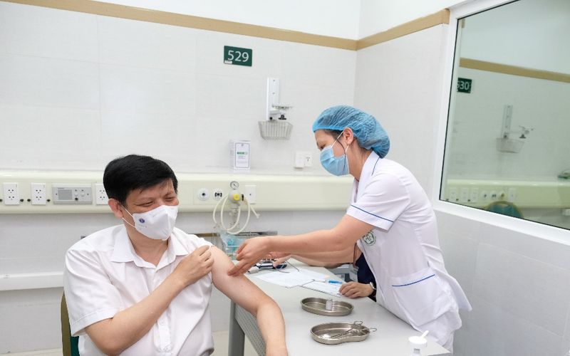 Vietnam reaches Covid-19 vaccination for 70% of population