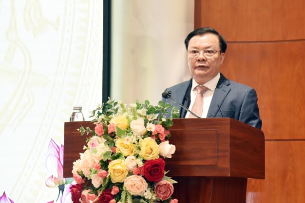 Hanoi tax authorities to provide utmost support for businesses: City Party chief