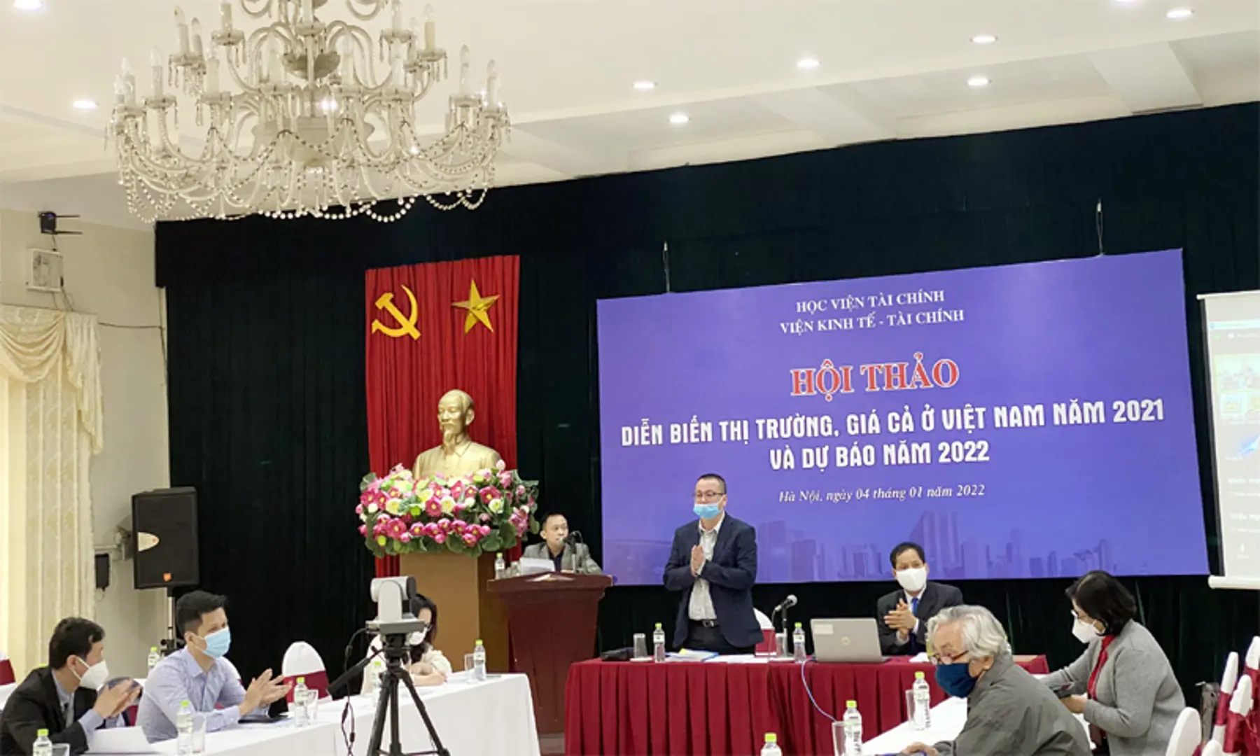 Dự báo lạm phát năm 2022 vẫn “nằm trong tầm tay”