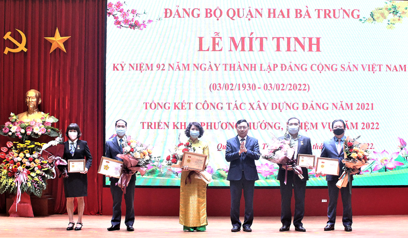 Quận Hai Bà Trưng biểu dương, khen thưởng trong công tác xây dựng Đảng
