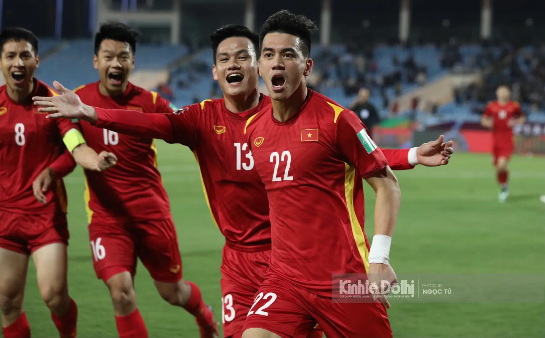 ĐT Việt Nam 3-1 ĐT Trung Quốc: Quà tặng ngọt ngào cho người hâm mộ