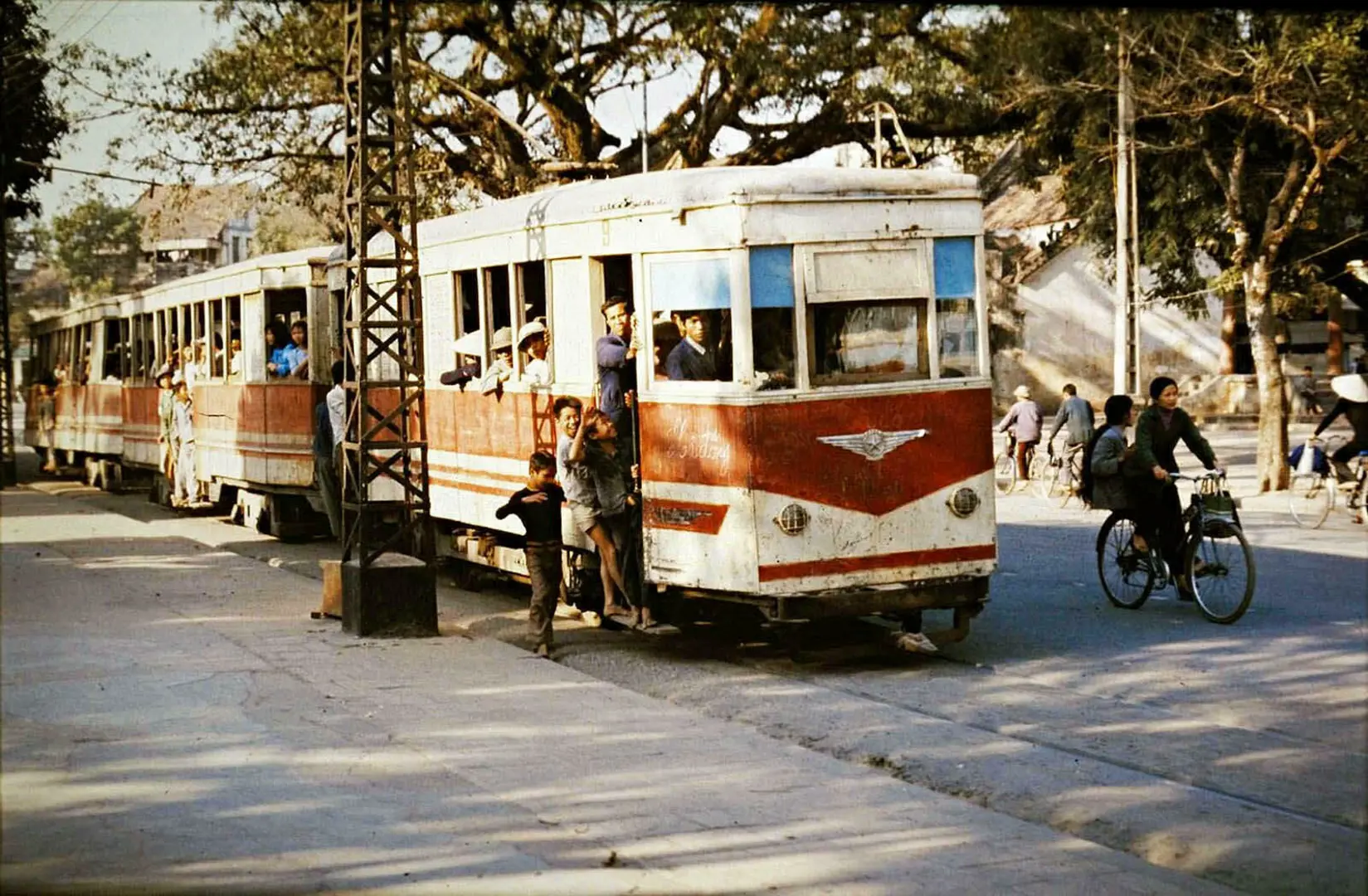 Đô thị hóa với duy tân văn hóa