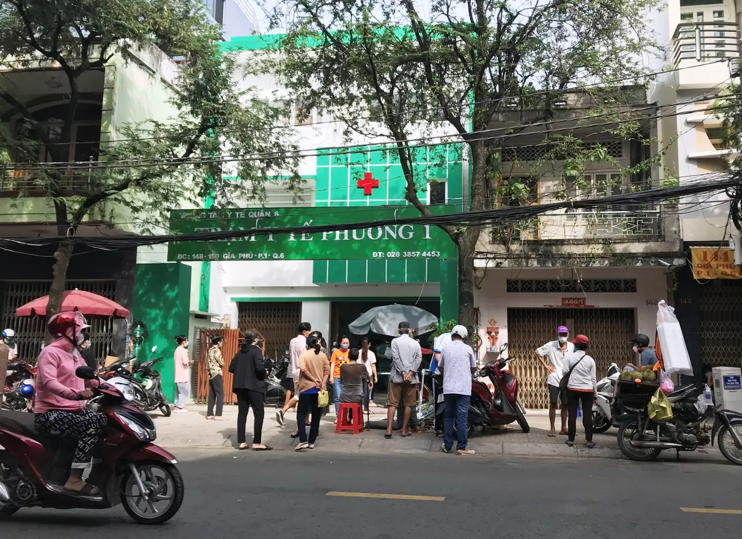 TP Hồ Chí Minh: Hàng nghìn nhân viên y tế cơ sở bỏ việc