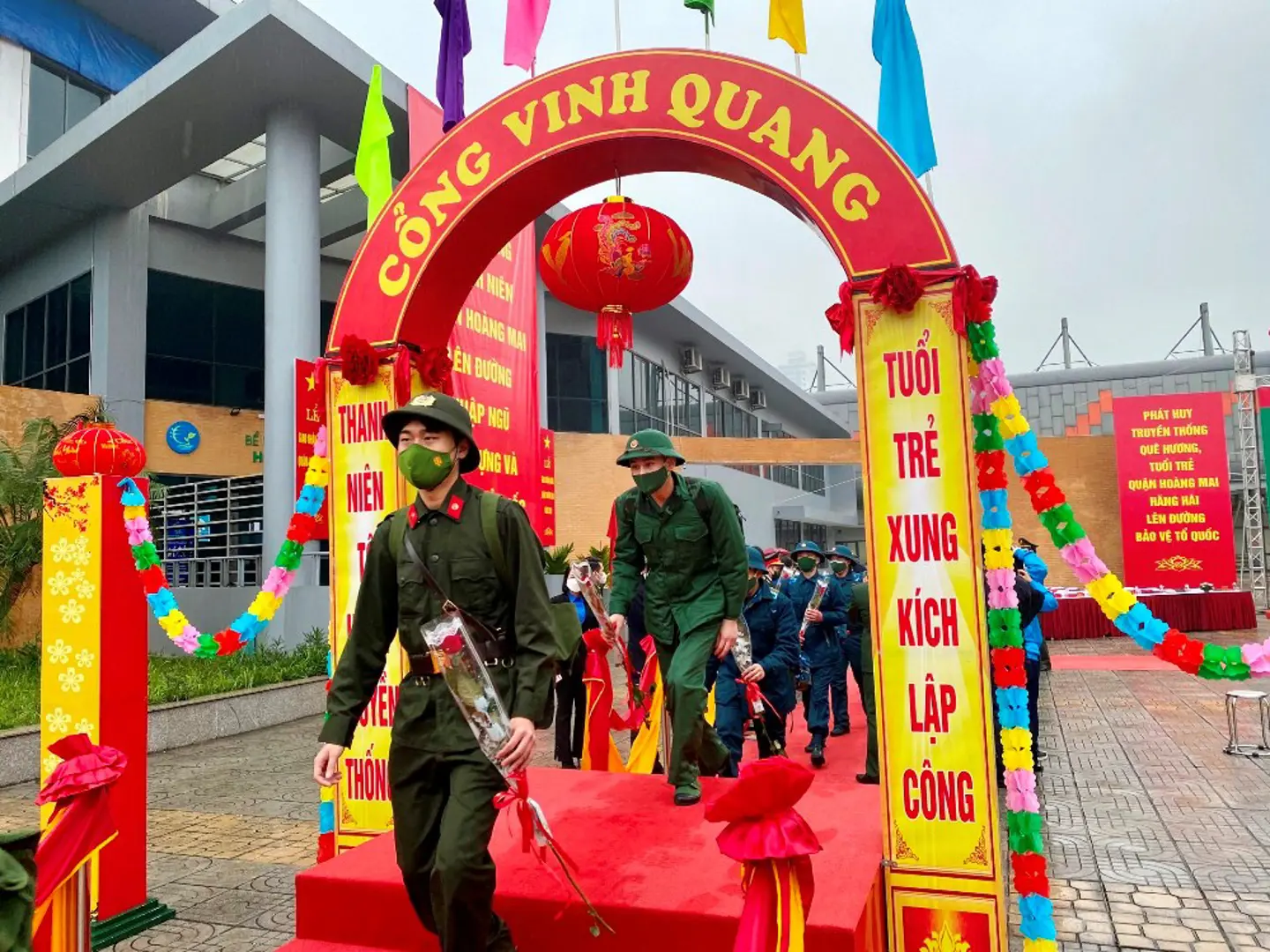 Quận Hoàng Mai: 120 tân binh lên đường nhận nhiệm vụ