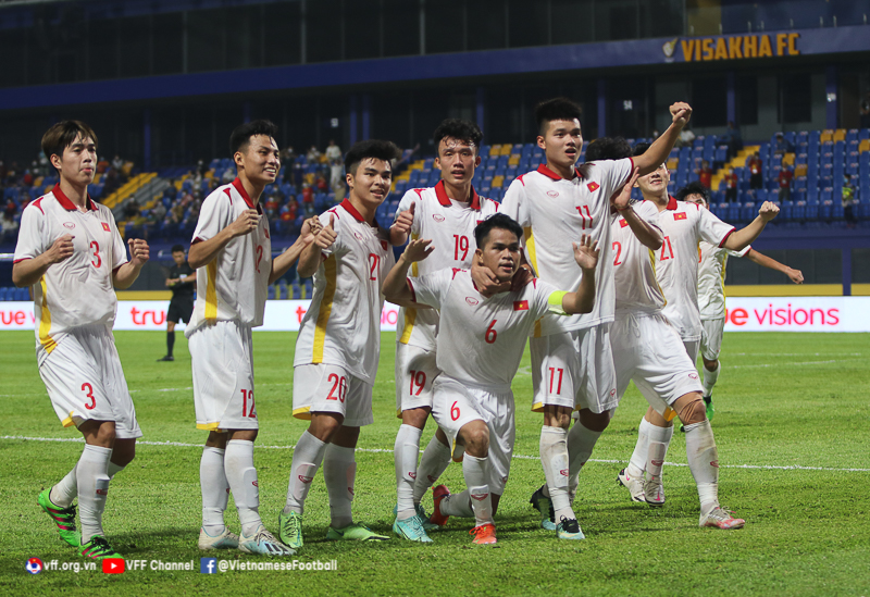 Vietnam open ASEAN U23 Championship by 7-0 win over Singapore 