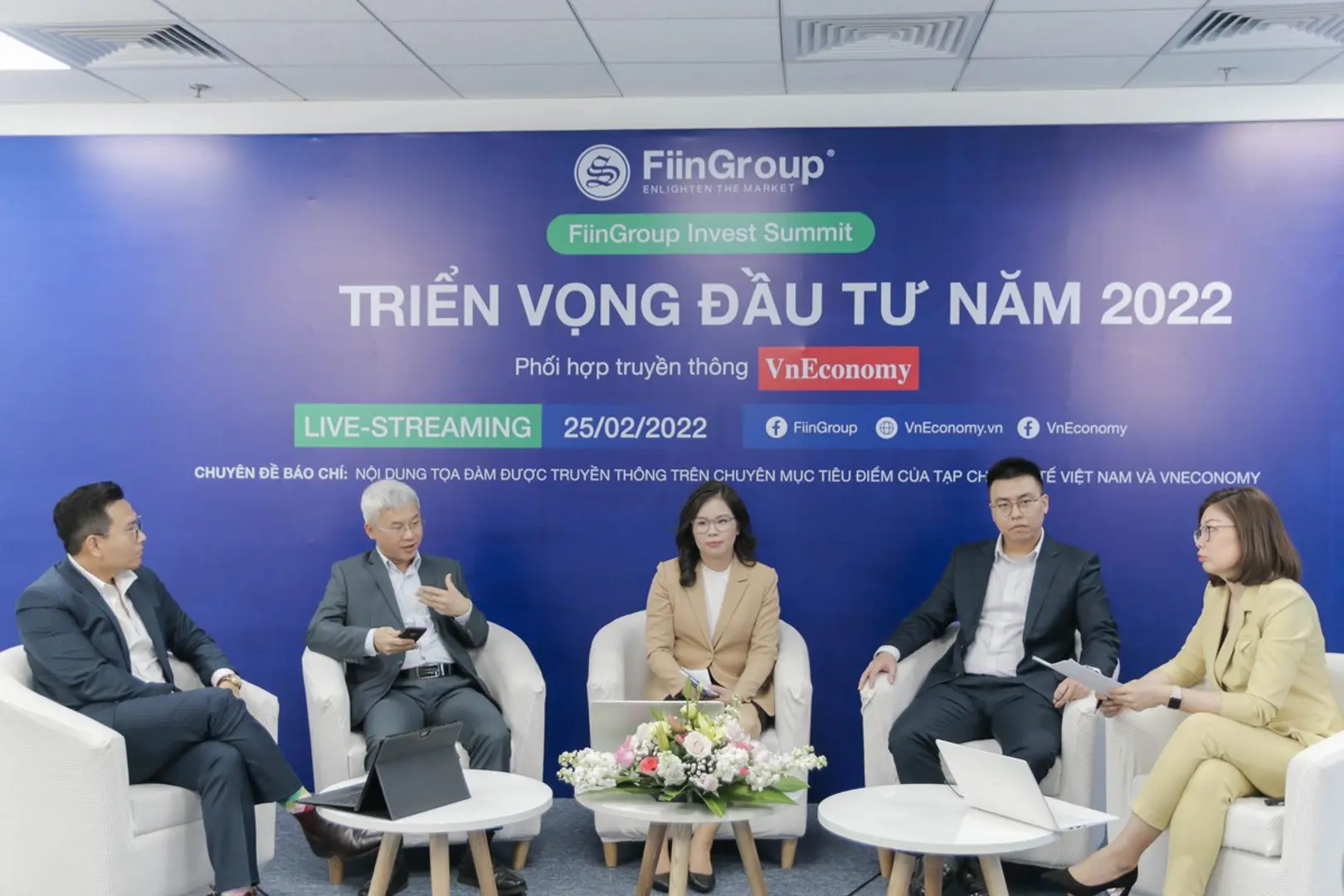 Thị trường chứng khoán năm 2022: Đâu là nhóm hàng hấp dẫn?