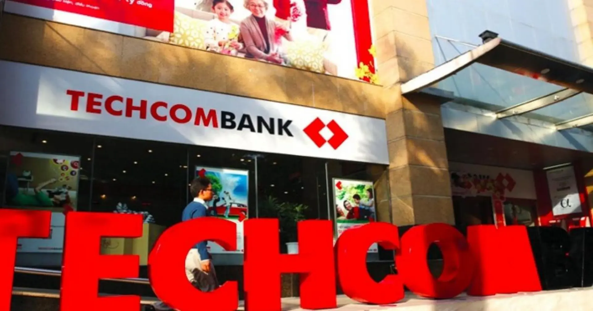 Techcombank dẫn đầu danh sách 100 Nhà tuyển dụng được yêu thích nhất 2021