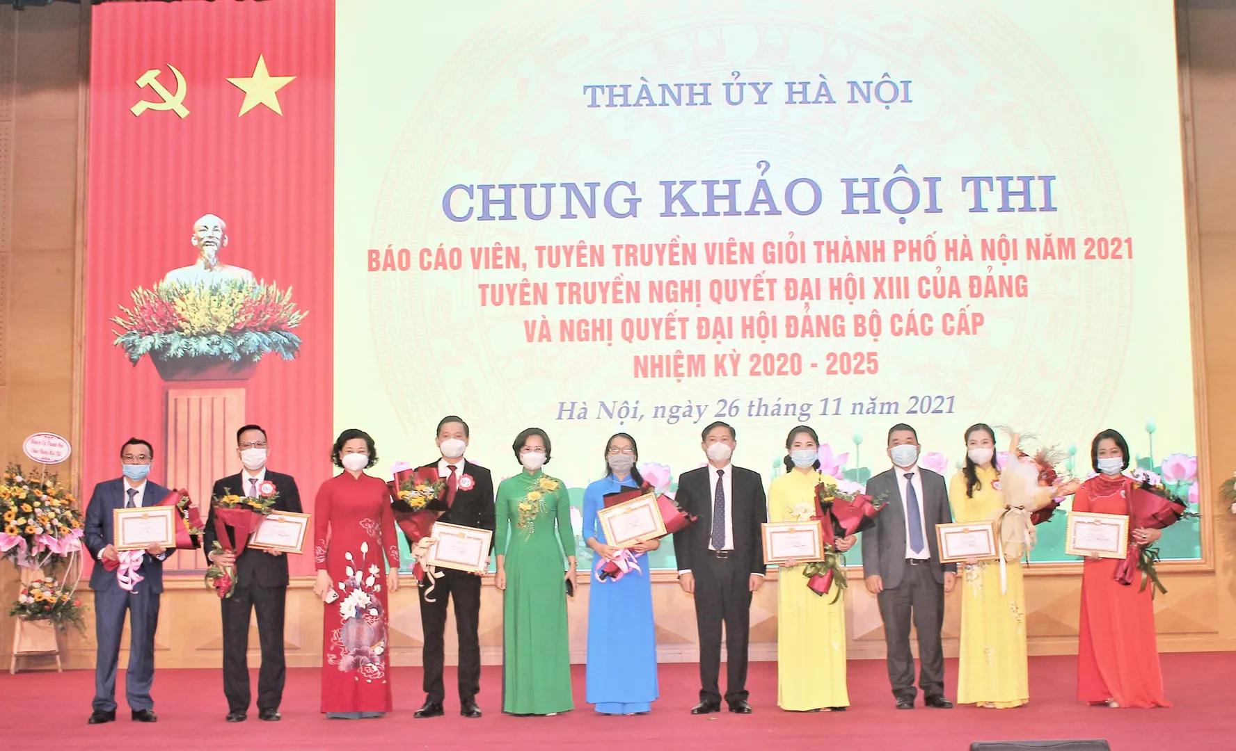 Xung kích trên mặt trận văn hóa, tư tưởng