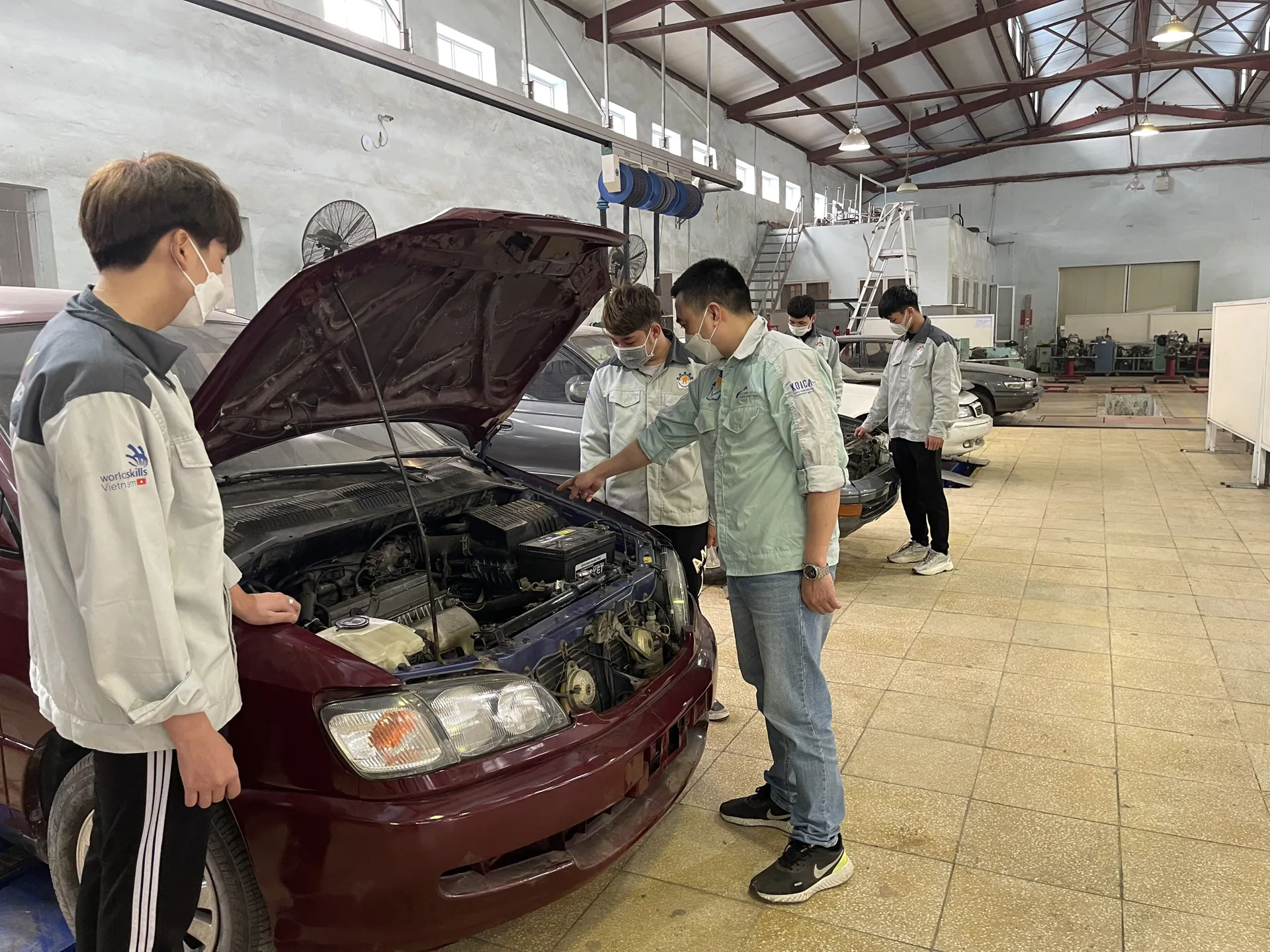 Thi tốt nghiệp tại doanh nghiệp, hướng đi mới có lợi cho cả 3 bên